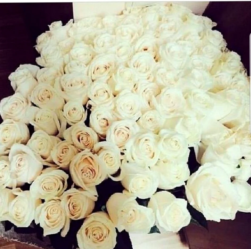Букет белых роз