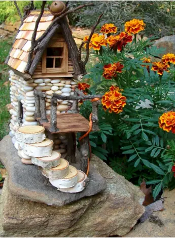 Декоративный домик для сада