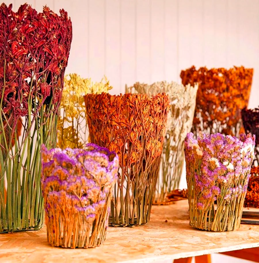 Флористические вазы