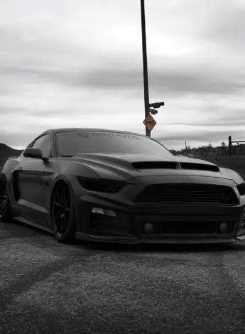 Ford Mustang черный