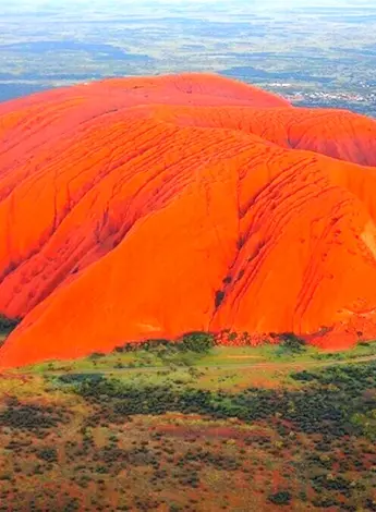 Гора Улуру в Австралии