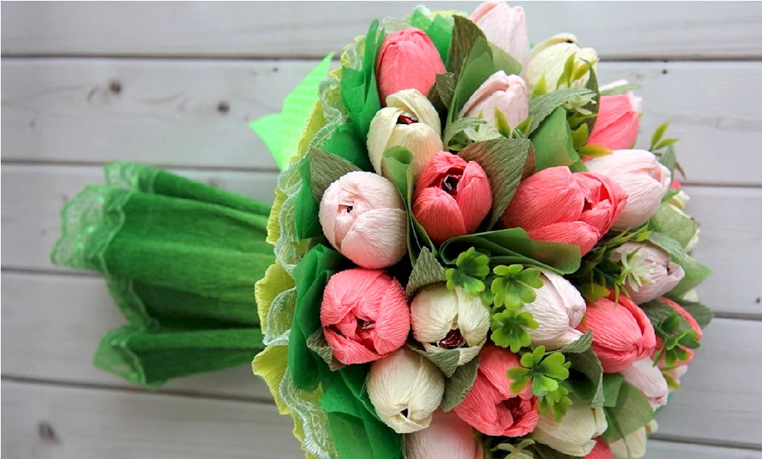 Конфетный букет тюльпаны