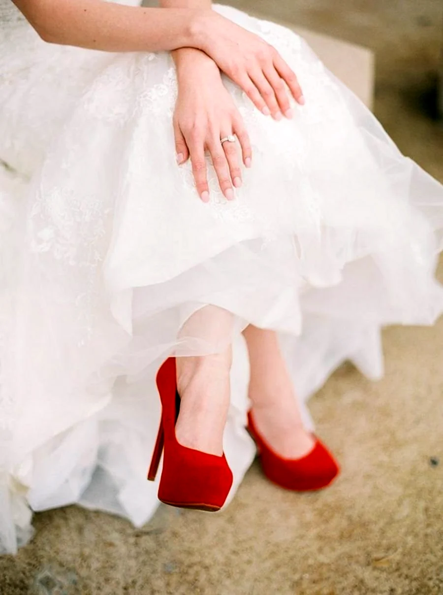 Красные Свадебные туфли