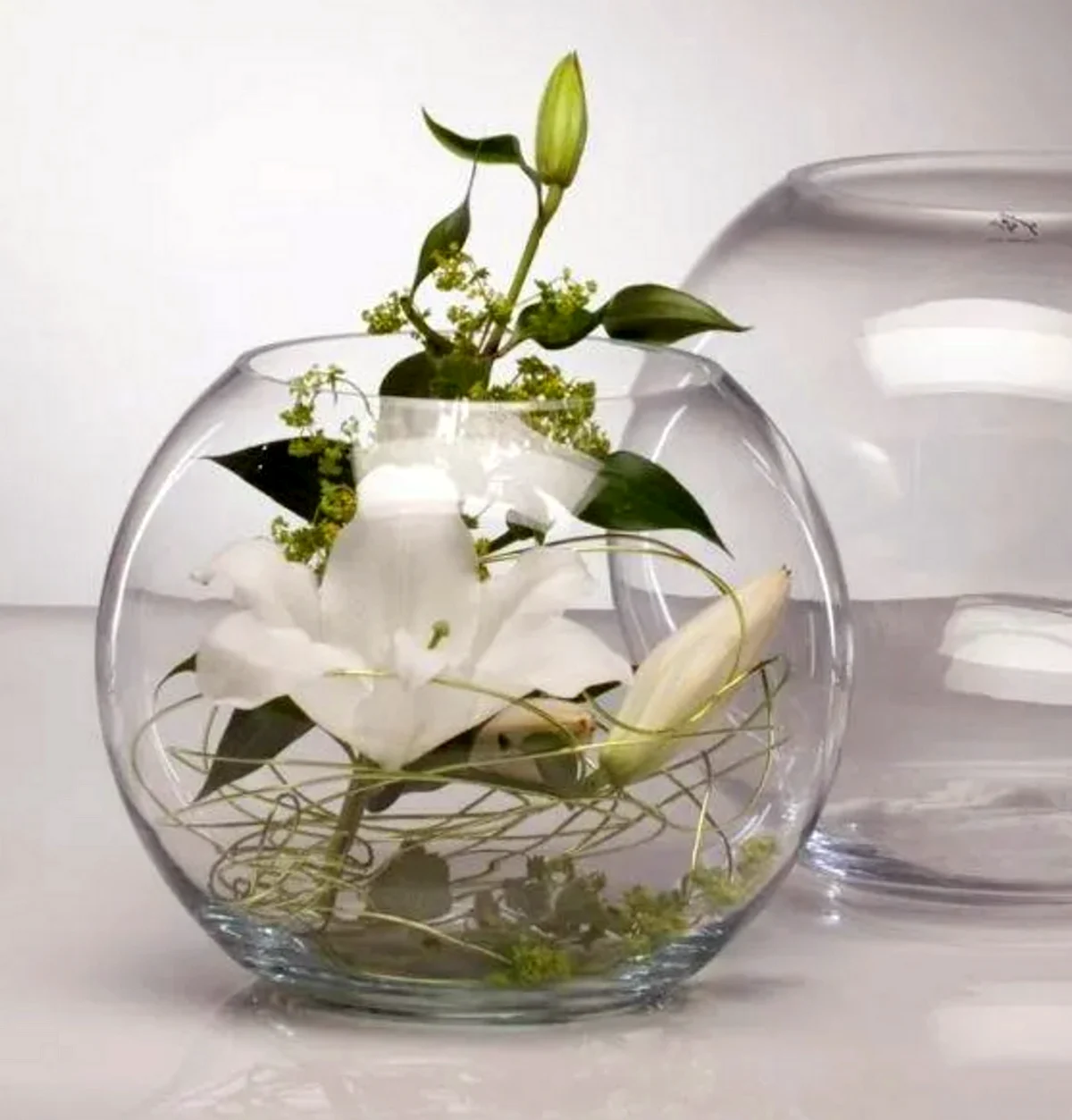 Круглые вазы