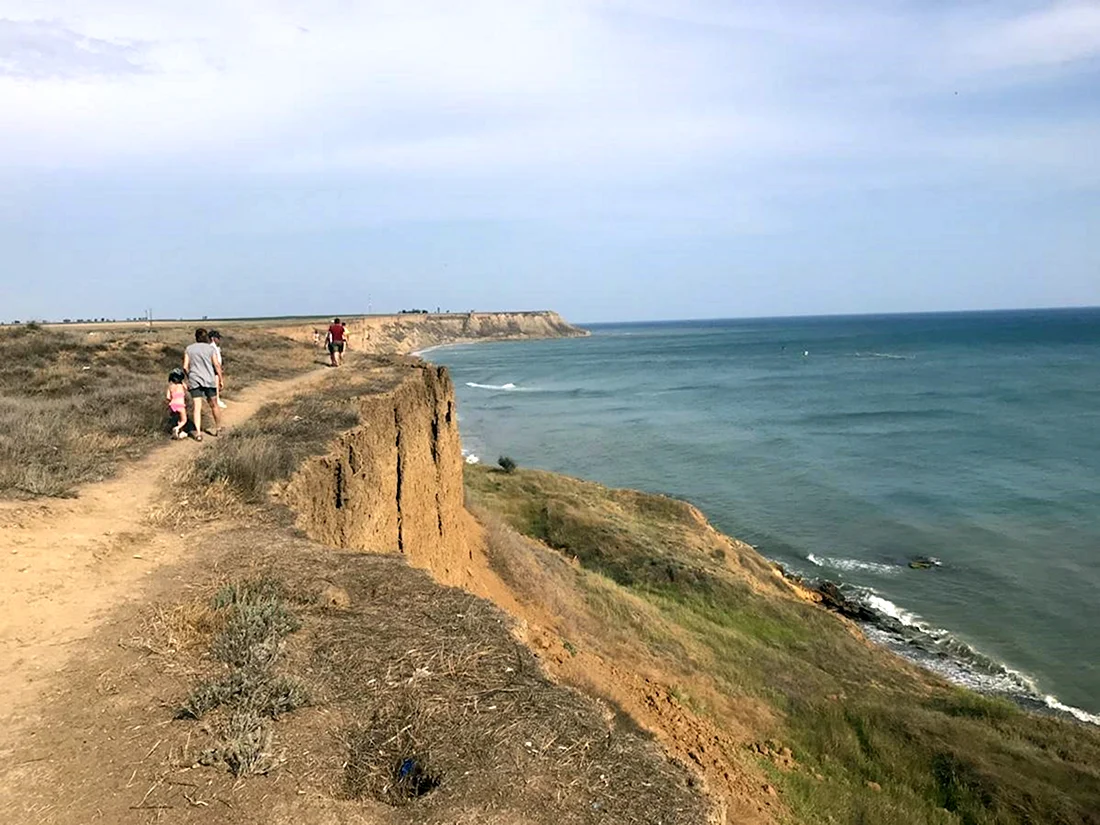 Поселок Кучугуры. Азовское море Кучугуры море. Пляж Кучугуры Азовское море.