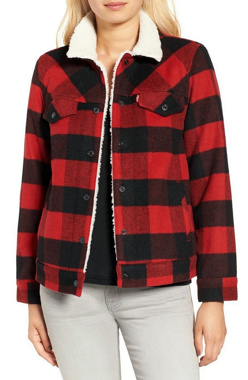 Клетчатая куртка женская. Куртка шерпа клетчатая Levis. Levis Sherpa Jacket Red Plaid. Levis клетчатая куртка женская. Куртка Levis Sherpa женская.