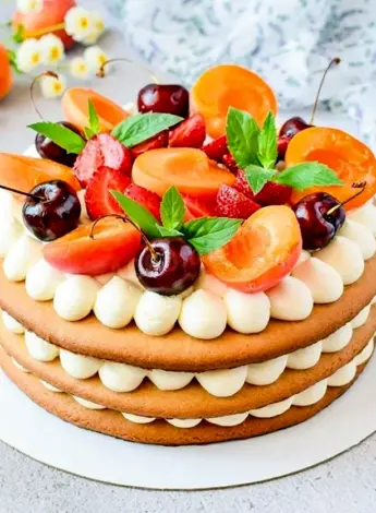 Медовый торт с кремом чиз
