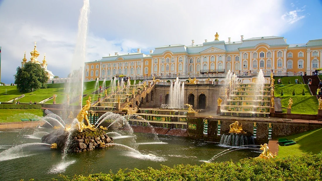 Петергоф дворец фонтаны