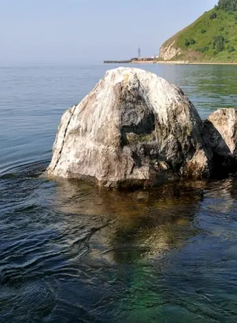 Шаман камень Листвянка