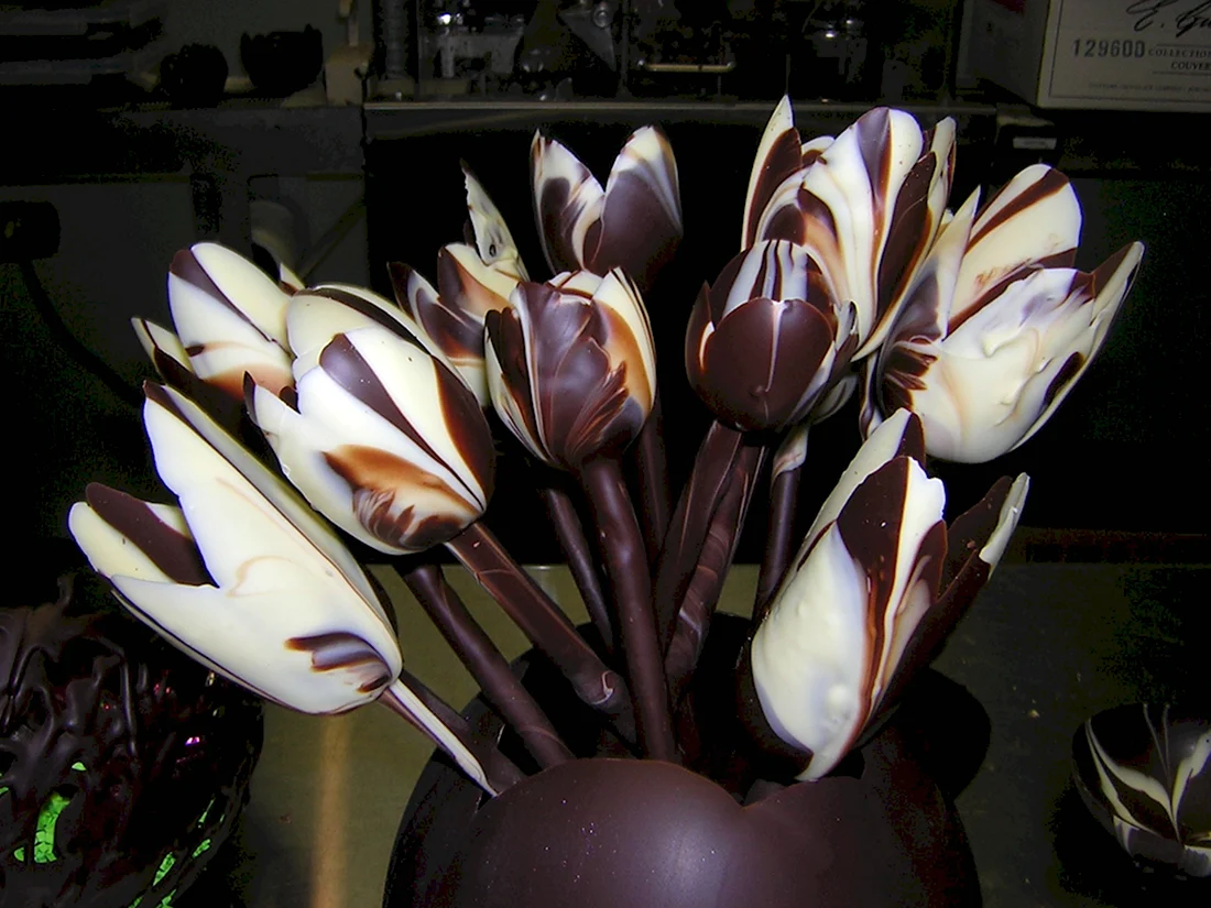 Шоколадные тюльпаны