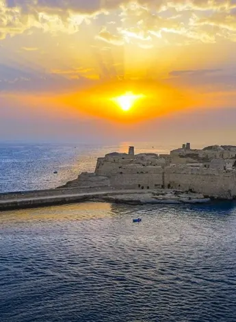 Средиземное море Мальта