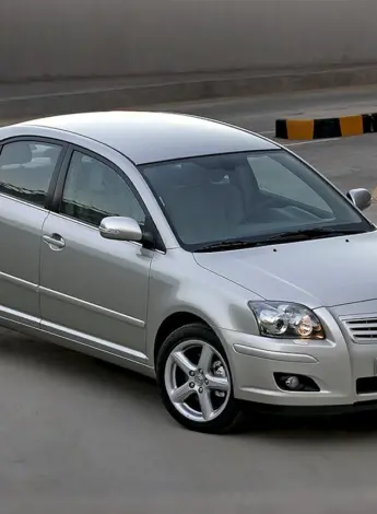 Toyota Avensis 2