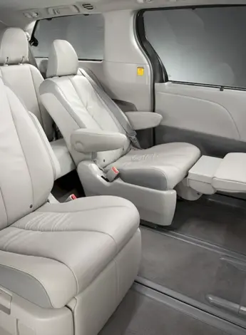 Toyota Sienna 2010 Interior