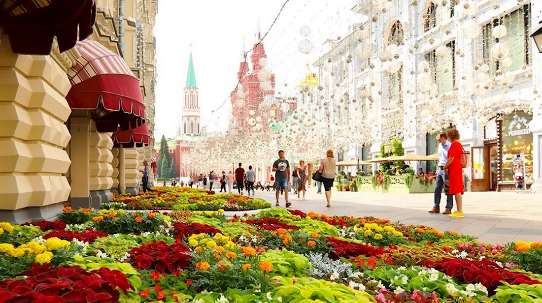 Цветочный фестиваль в Москве в ГУМЕ