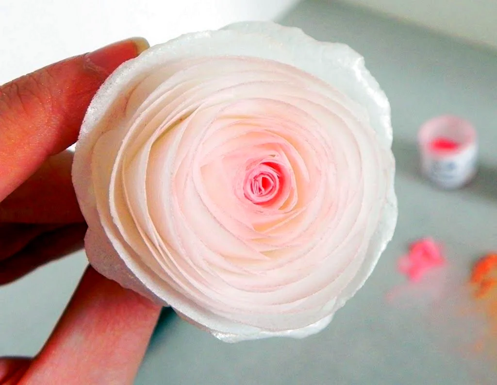 Цветы из вафельной бумаги