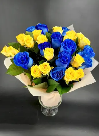 Жёлто-синие розы Линда