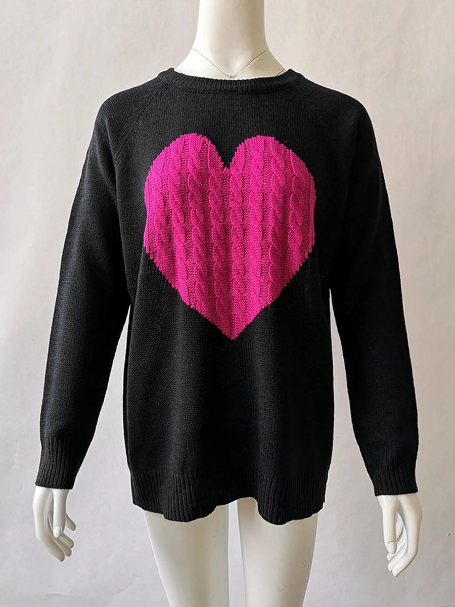 Женский свитер с сердцем