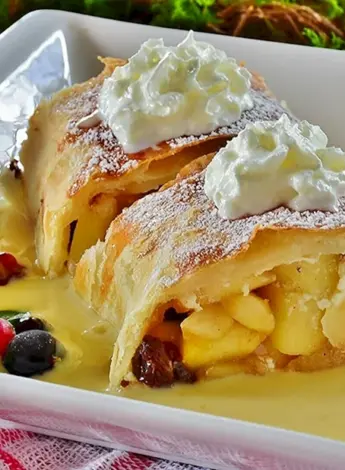 Яблочный штрудель Apfelstrudel