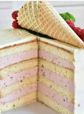 Йогуртовый торт с ванильным бисквитом