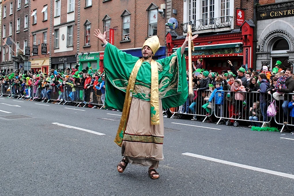 Ireland holidays. Ирландия праздник Святого Патрика Дублин. Фестиваль Святого Патрика в Ирландии. День Святого Патрика в Ирландии. Святой Патрик ирландский праздник.