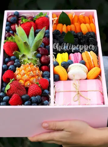 Коробки с фруктами