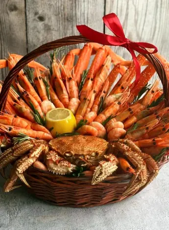 Корзина с морепродуктами