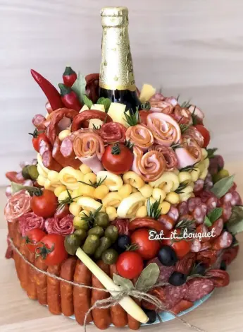 Мясной торт для мужчины