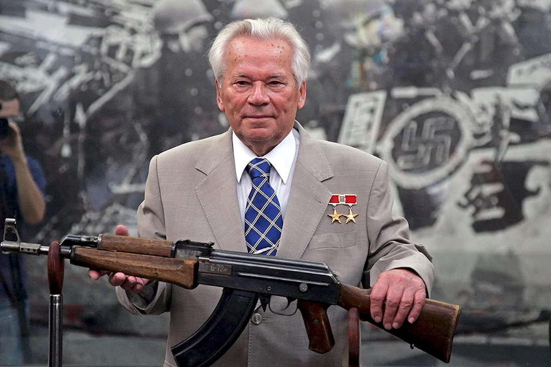 Михаил Тимофеевич Калашников