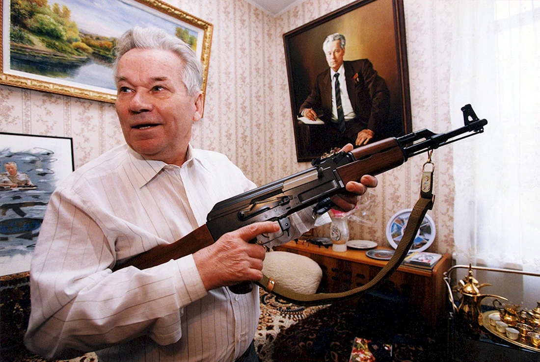 Михаил Тимофеевич Калашников