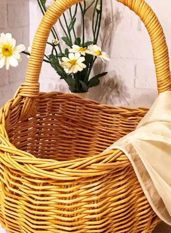 Пасхальная корзина из лозы