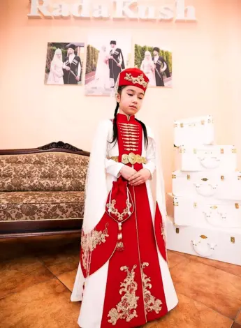 Платье в калмыцком стиле