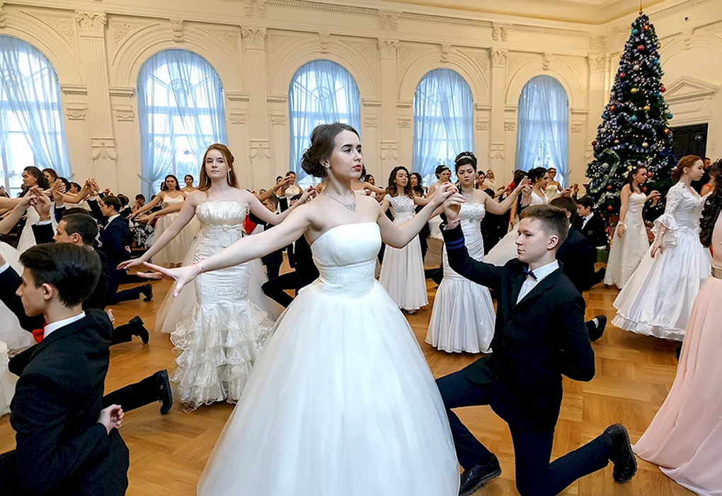 Рождественский бал школа 15 Сарапул