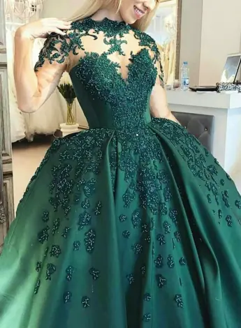 Шикарное зеленое платье