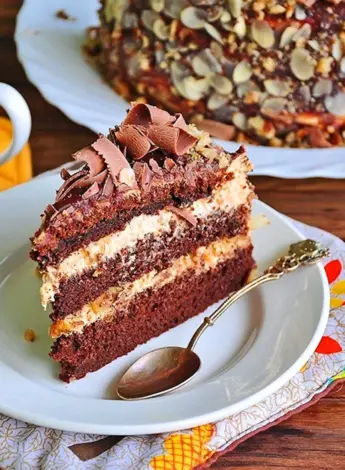 Шоколадный торт с крем брюле