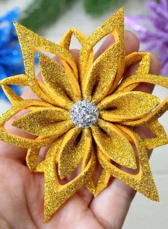 Снежинки из фоамирана