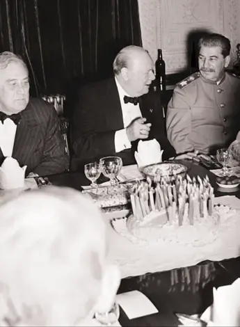 Сталин Рузвельт Черчилль в Тегеране 1943