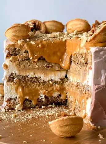 Торт кофейная Ириска с грецкими орехами