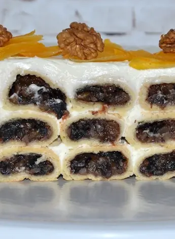 Торт Монастырская изба с курагой