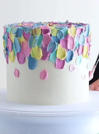Украшение торта мазками