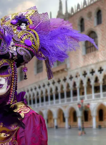Венецианский карнавал в Италии