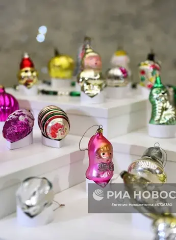 Выставка елочных игрушек