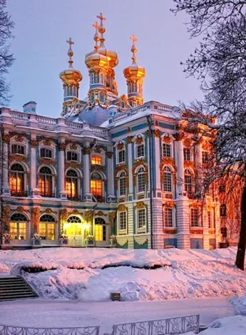 Зимний Екатерининский дворец в Санкт-Петербурге